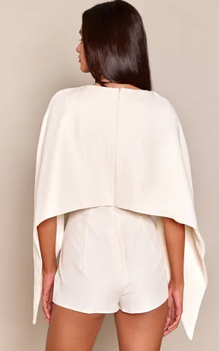 Cream Combi-short Ajustée Tissée À Détail Cape | Taille 42 - PrettyLittleThing - Modalova