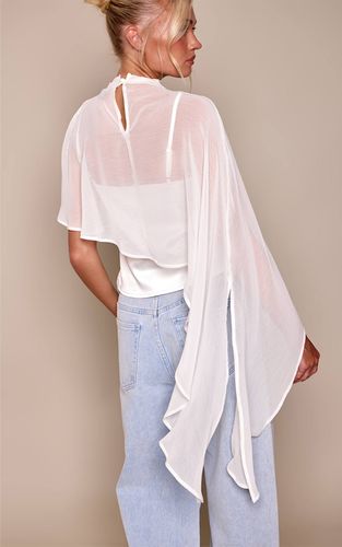 Cream Haut Superposé À Cape En Maille Satinée | Taille 32 - PrettyLittleThing - Modalova