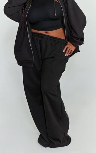 Black Pantalon De Jogging Grande Taille En Coton À Jambe Droite | Taille 2XL - PrettyLittleThing - Modalova