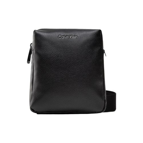 Sac a main Sacoche bandouliere Ref 57104 noir 17*19*5 cm - Calvin Klein Jeans - Modalova