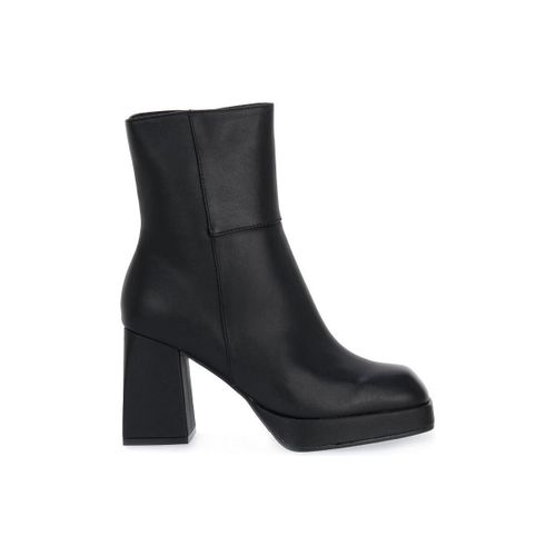 Boots Keys BLACK - Keys - Modalova