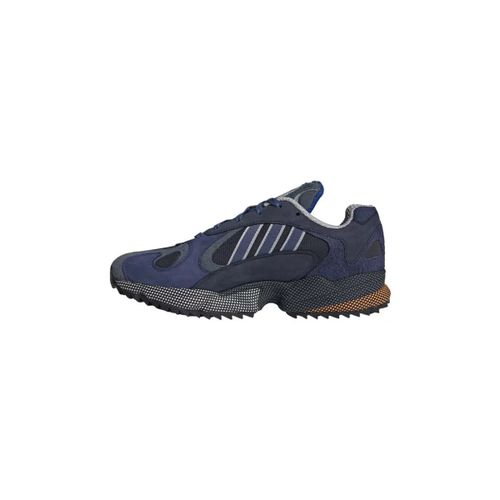Baskets basses adidas Homme YUNG-1 - adidas - Modalova