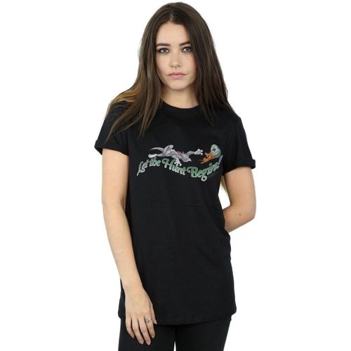 T-shirt Let The Hunt Begin - Dessins Animés - Modalova