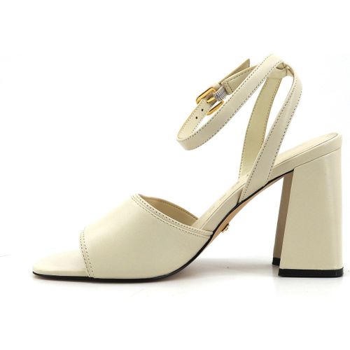 Sandales Guess FLJKRNLEA03CR - Guess - Modalova