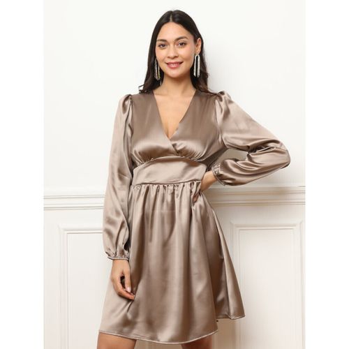 Robe Robes - Taupe - La Modeuse - Modalova