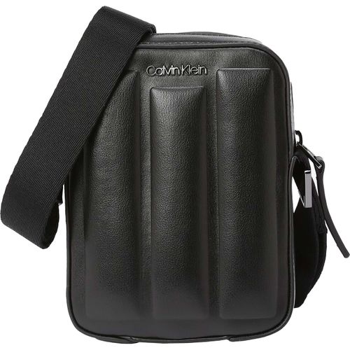 Sac Line Quilt Pu Reporter Xs - Calvin Klein Jeans - Modalova