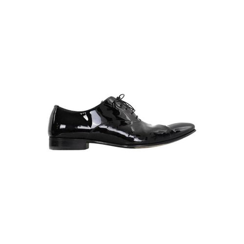 Baskets Chaussures à lacets en cuir verni noires - Prada - Modalova