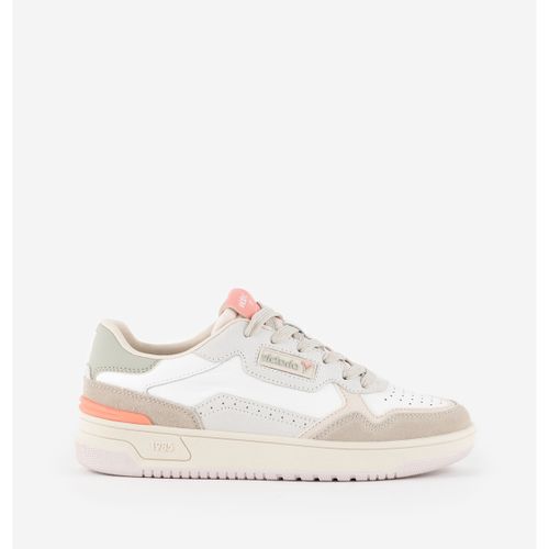 Baskets basses 1985 BASKET C80 CUIR DAIM 8800124 - Victoria - Modalova