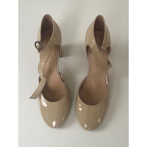 Chaussures escarpins Escarpins bride cuir verni beige - Jonak - Modalova