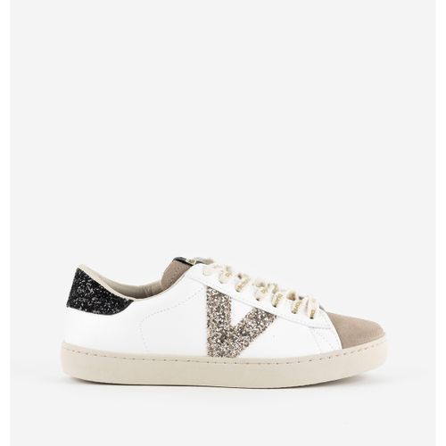 Baskets basses BASKET BERLIN EFFET CUIR DAIM PAILLETTES 1126228 - Victoria - Modalova