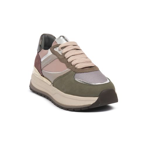Baskets basses WEGGY BLACK - Janet&Janet - Modalova