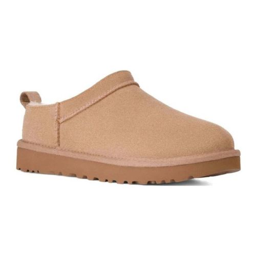 Bottines Classic Micro Women's Beige Warm Lined Winter Boots - UGG - Modalova