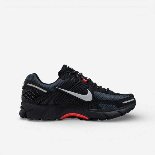 Baskets basses Zoom Vomero 5 Black Metallic University Red - Nike - Modalova