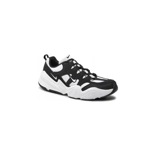 Baskets basses Nike Tech Hera - Nike - Modalova