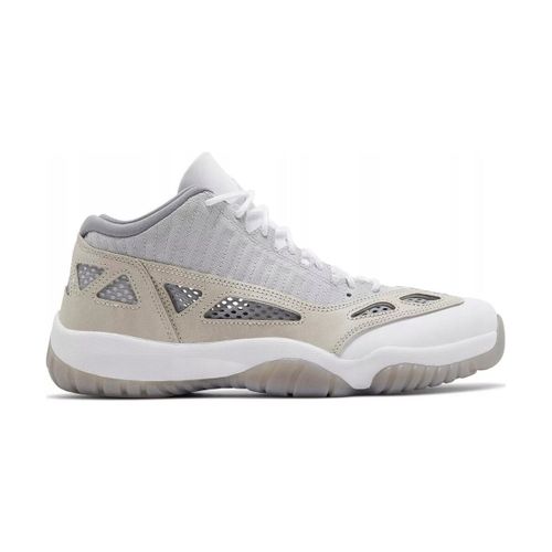 Baskets basses Air Jordan 11 Retro Low IE - Nike - Modalova
