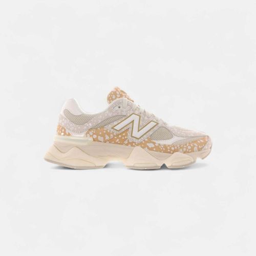 Baskets basses 9060 Toasted Sesame - New Balance - Modalova