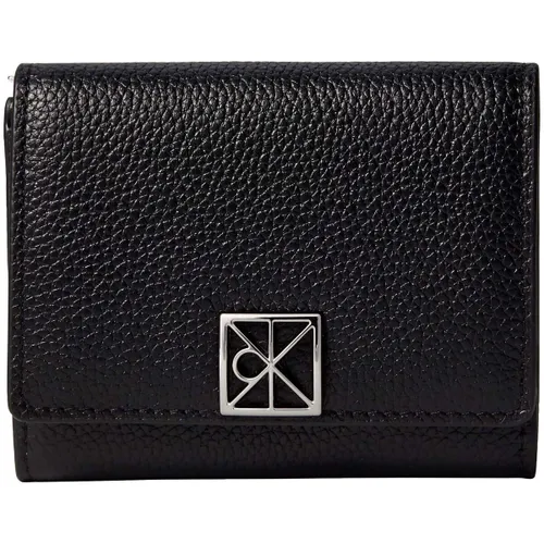 Portefeuille Emblem Hw Pebble Trifold W/Zip - Calvin Klein Jeans - Modalova