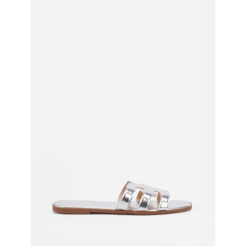 Claquettes Tongs, mules - Argenté - La Modeuse - Modalova