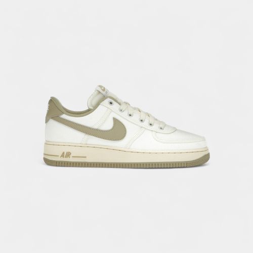Baskets Air Force 1 Low '07 Sail Coconut (Women's) - Nike - Modalova