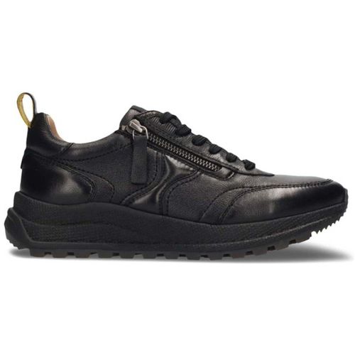Baskets basses Women's Black Fashion Sneakers - Salamander - Modalova