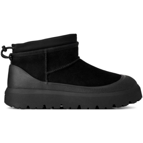 Boots Classic Ultra Mini Men's Black Ankle Boots - UGG - Modalova