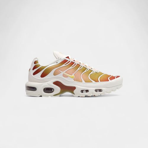 Baskets basses Air Max Plus Rugged Orange Saturn Gold (Women's) - Nike - Modalova