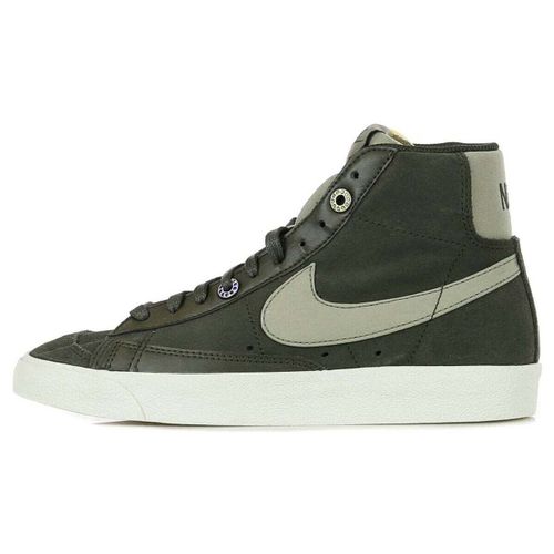 Baskets montantes W Blazer 77 Sequoia Army - Nike - Modalova