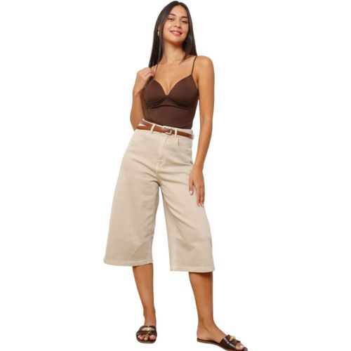 Jeans 3/4 & 7/8 Shorts - Beige - La Modeuse - Modalova