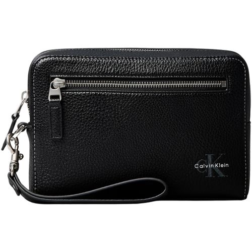 Sac BOLD PEBBLE PUOCH - Calvin Klein Jeans - Modalova