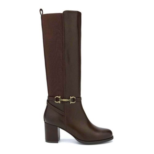 Bottes Bottes hautes à détail mors équestre et talon bloc - marron - Vera Collection - Modalova