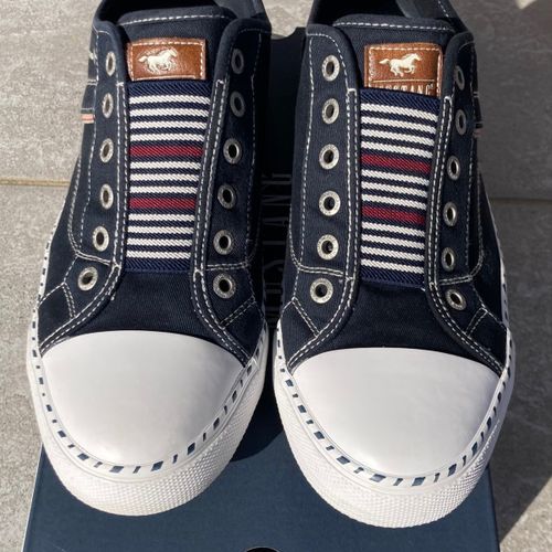 Baskets basses Chaussure -NAVY-Marine taille 41 modèle 26M0152002 - Mustang - Modalova