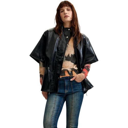Ponchos / Capes de pluie PONCHO_RICHMOND PASADAS B 26WAIP01 - Desigual - Modalova