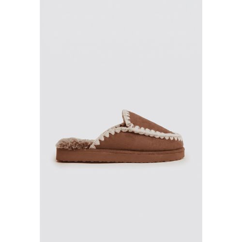 Chaussons Chaussons style mocassin camel - Ysabel Mora - Modalova