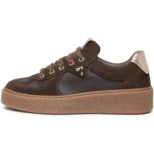 Baskets Arold Colo Savana Brown Etoile Leo Tr Manduria Lui - NeroGiardini - Modalova