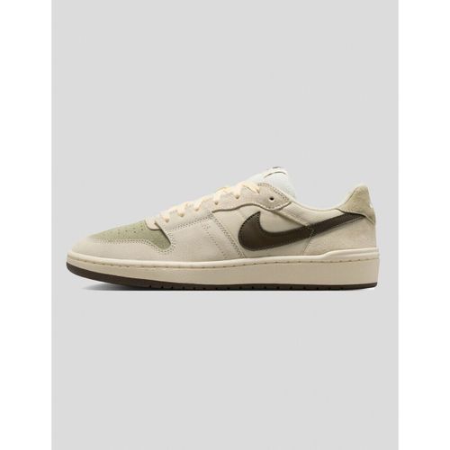 Baskets basses Nike - Nike - Modalova