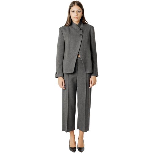 Pantalons de costume TOWER CROPPED PANTS AI26573 - I Am - Modalova