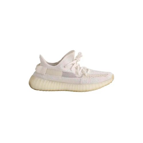 Baskets Yeezy Baskets blanches - Yeezy - Modalova