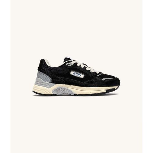 Baskets Hyperway Low Pony Suede Black - Autry - Modalova