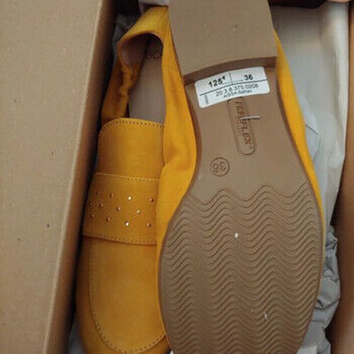 Mocassins mocassin daim Jaune - Bocage - Modalova