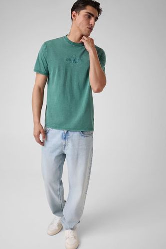 T-Shirt Avec Logo Brodé - Guess - Modalova