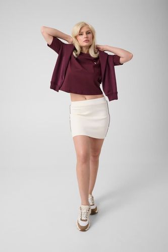 T-Shirt Boxy Avec Logo Triangle - Guess - Modalova