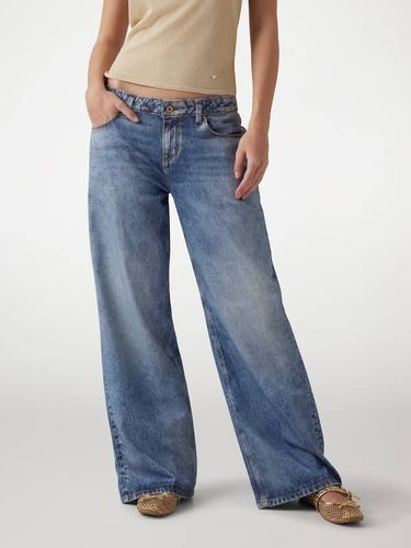 Jean Baggy Taille Basse Imprimé - Guess - Modalova