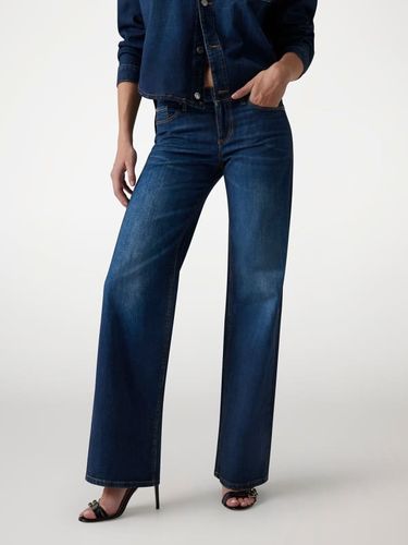 Jean Slouchy Taille Basse - Guess - Modalova