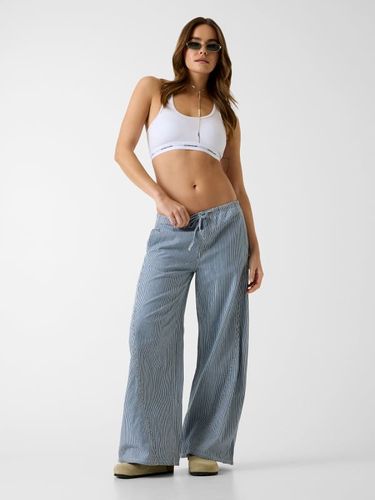 Jean Jogger À Jambe Extralarge - Guess - Modalova