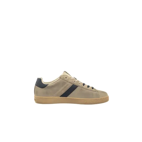 Guess - Shoes > Sneakers - Brown - Guess - Modalova