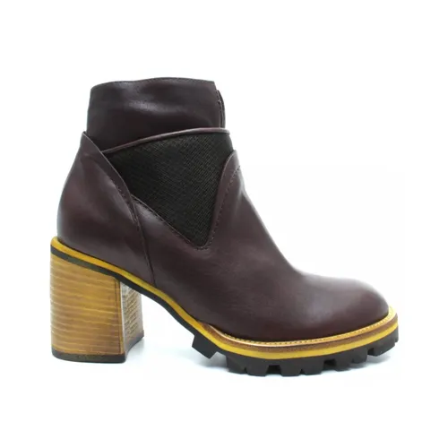 Shoes > Boots > Heeled Boots - - Ixos - Modalova