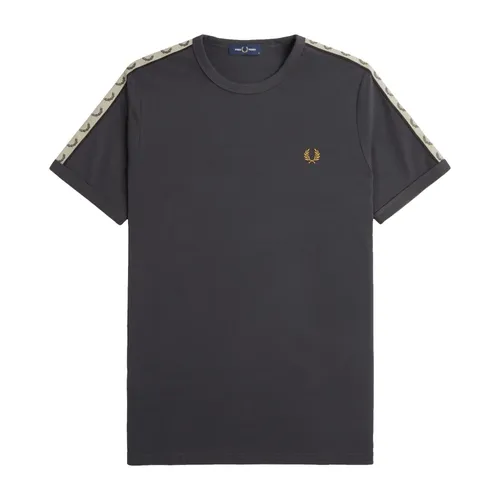Tops > T-Shirts - - Fred Perry - Modalova