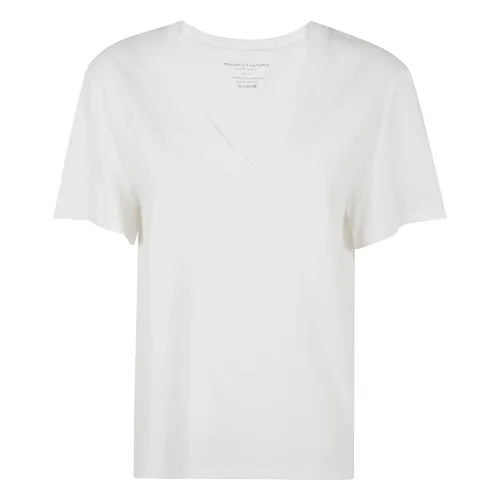 Tops > T-Shirts - - Majestic Filatures - Modalova