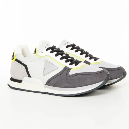 Shoes > Sneakers - - Guess - Modalova