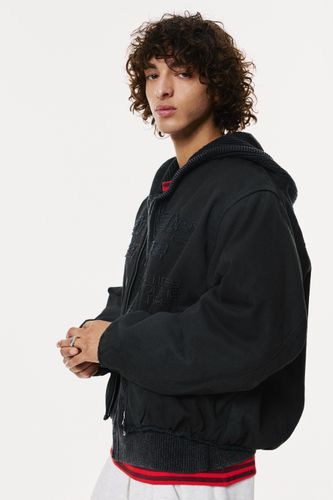 E38a40e/f7812ee036f8/07701524800-A2M/07701524800-A2M.jpg?ts=1761582090796" - Apparel & Accessories > Clothing > Outerwear > Coats & Jackets - Modalova